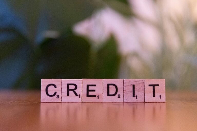 Credit Card Rate Cap Threat: Millions Losing Access Feared