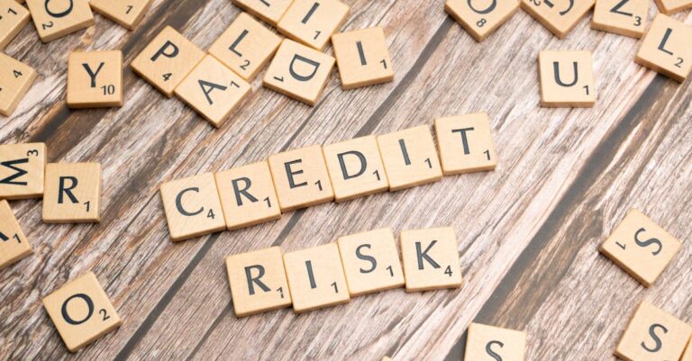 Pension Giants Secure Strong Returns; Individuals Fear Private Credit Risks