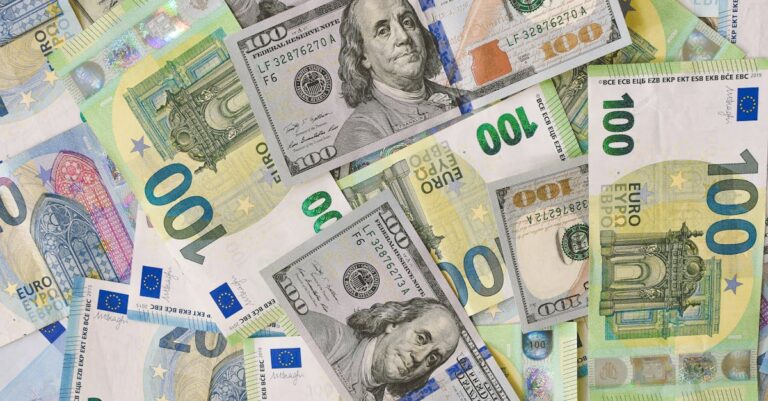 Yen's Retreat: Protecting Investment Value Amidst Dollar Dominance