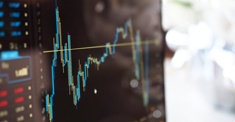 Portfolio Strength Dims: Shielding Wealth from Inflation’s Relentless Bite Portfolio Strength Dims: Shielding Wealth from Inflation's Relentless Bite
