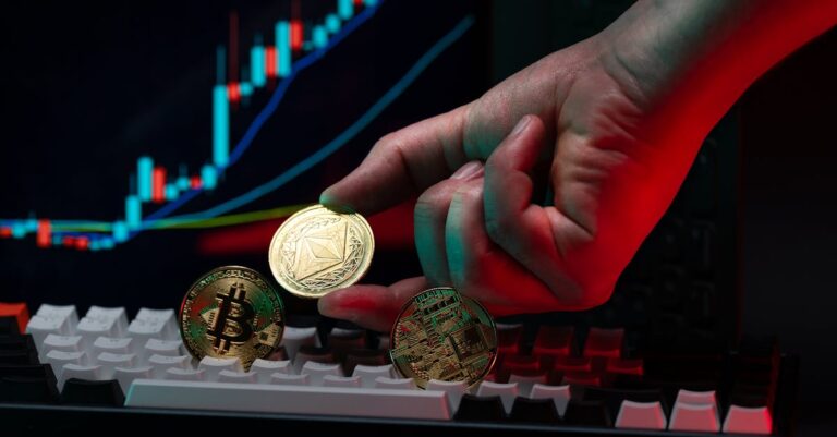 Sudden Bitcoin Surge: Investor Confidence Rises Amidst Global Shifts