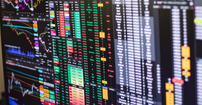 Investor Jitters: Commodity Shifts and Wealth Preservation Strategies