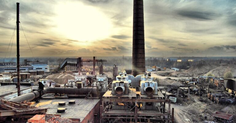 Industrial Sites Power Digital Fortunes: Alcoa’s Strategic Energy Pivot Industrial Sites Power Digital Fortunes: Alcoa's Strategic Energy Pivot