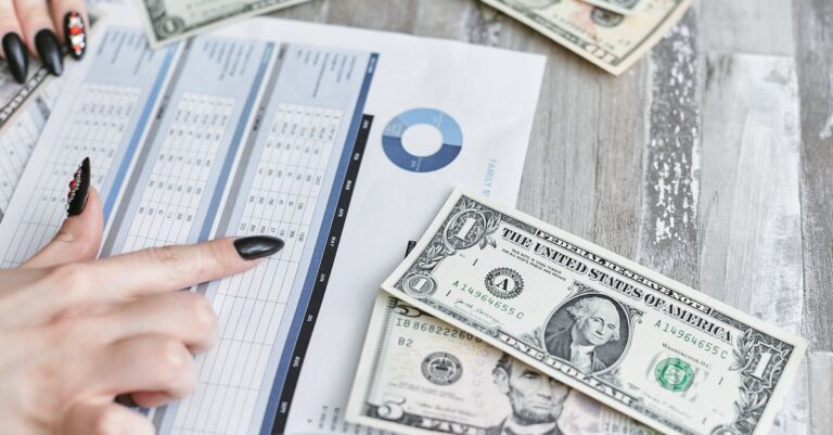 US Dollar Strength: Rising Yields Challenge Retirement Plans