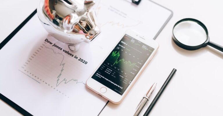 Mastering Interest Rate Changes: A Smart Investor's Win